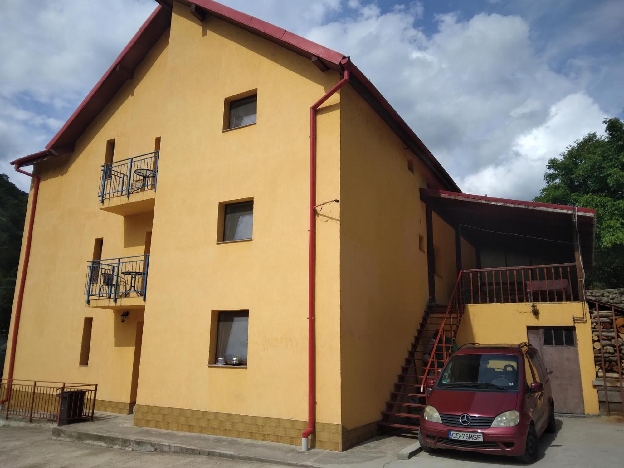 Casa Milos Si Fiul Baile Herculane Bagian luar foto