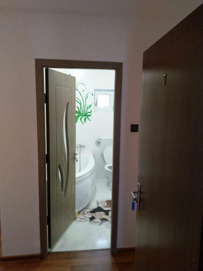 Casa Milos Si Fiul Baile Herculane Bagian luar foto